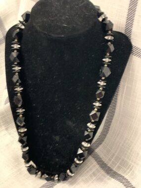 Elegant Black and White Beaded Women's Necklace